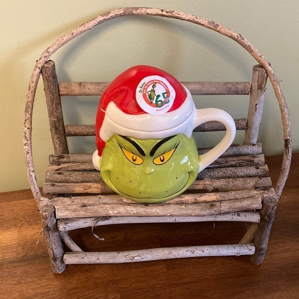 NEW DR. SEUSS SANTA GRINCH 65TH ANNIVERSARY COVERED CERAMIC CHRISTMAS MUG